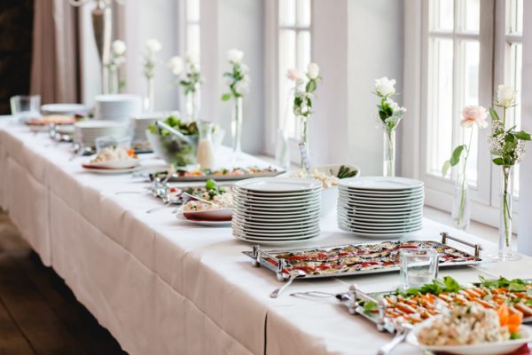 宴会での利用におすすめ！目的・特徴別ケータリング業者13選