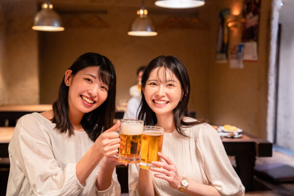 忘年会が盛り上がるゲーム30選！少人数・大人数・食事別に紹介