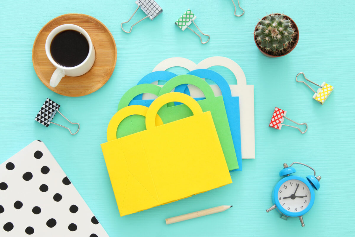 イベントでノベルティを配る効果や作り方・外注業者を紹介